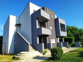 Apartments Mira at Nin